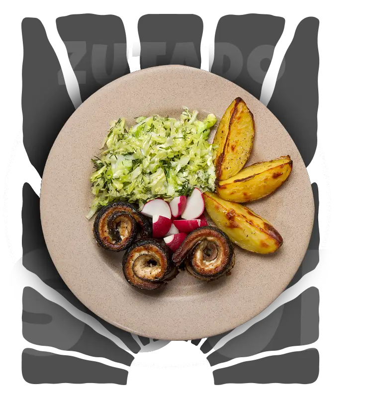 Grilled mushrooms with potatoes and salad
